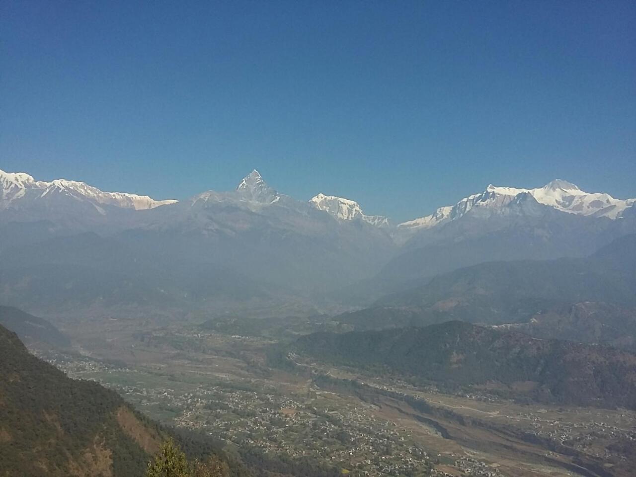 Himalayan Crown Lodge بوكْرا المظهر الخارجي الصورة